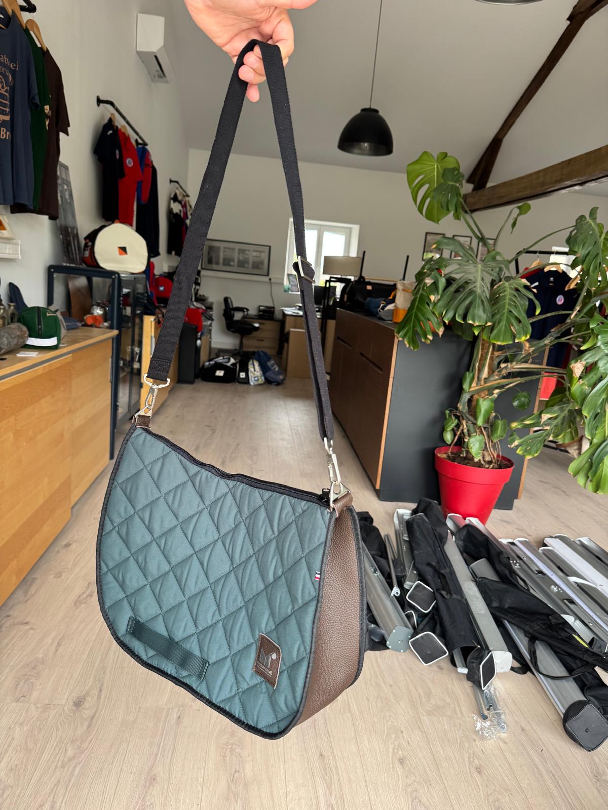 Sac Besace  - avec votre Tapis de selle upcyclé